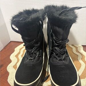 Sorel Black Fur-Trimmed Winter Boots sz.7